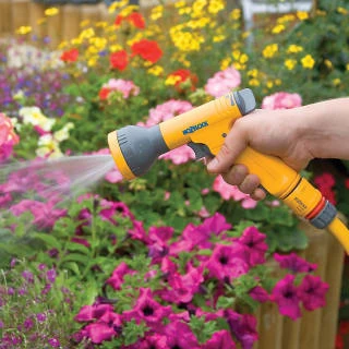 B&M Hozelock Watering Spray Gun Starter Set - Image 2